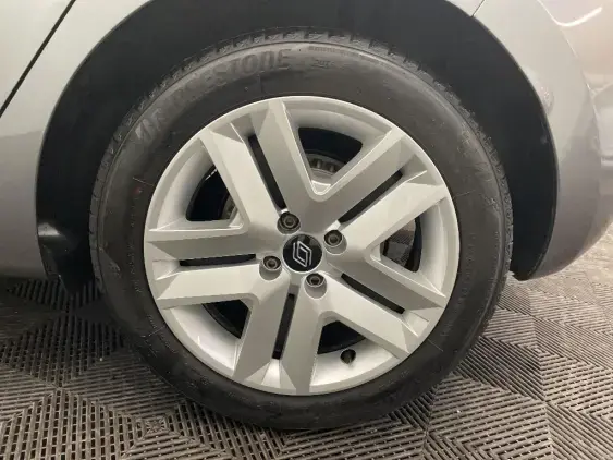 RENAULT CLIO V - voiture d'occasion - Photo 24