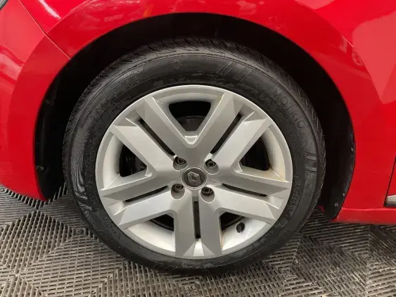 RENAULT CLIO V - voiture d'occasion - Photo 23