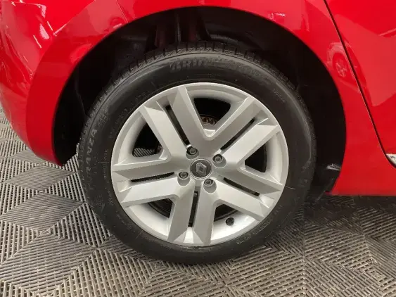 RENAULT CLIO V - voiture d'occasion - Photo 25