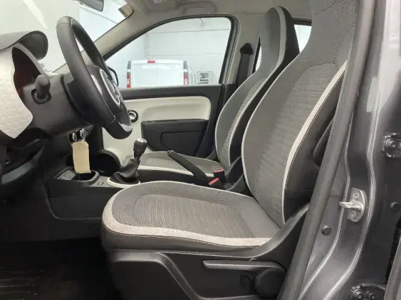 RENAULT TWINGO III - voiture d'occasion - Photo 18