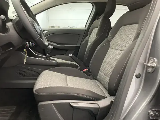 RENAULT CLIO V - voiture d'occasion - Photo 18