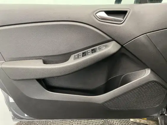 RENAULT CLIO V - voiture d'occasion - Photo 19