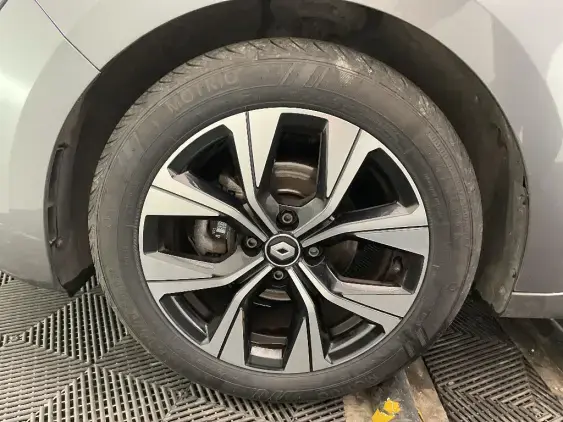 RENAULT CLIO V - voiture d'occasion - Photo 23