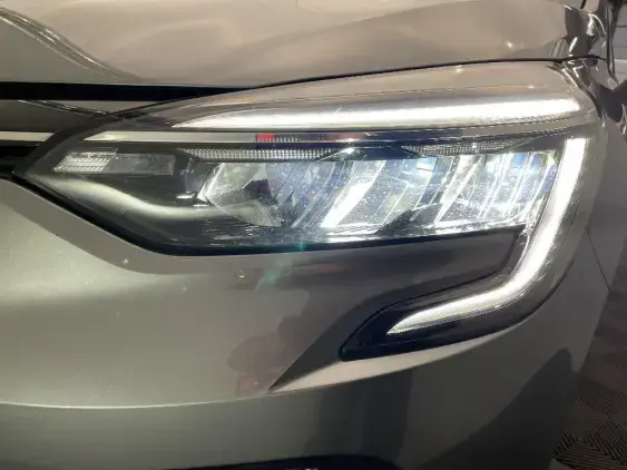 RENAULT CLIO V - voiture d'occasion - Photo 22