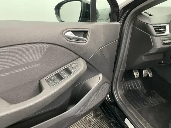 RENAULT CLIO V - voiture d'occasion - Photo 19