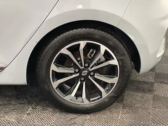 RENAULT CLIO V - voiture d'occasion - Photo 24