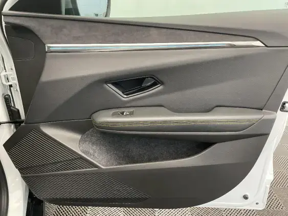 RENAULT MEGANE V - voiture d'occasion - Photo 20