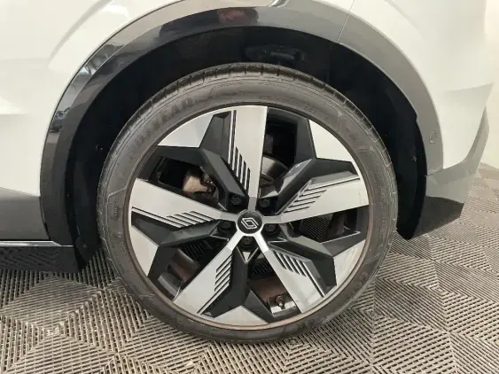 RENAULT MEGANE V - voiture d'occasion - Photo 24