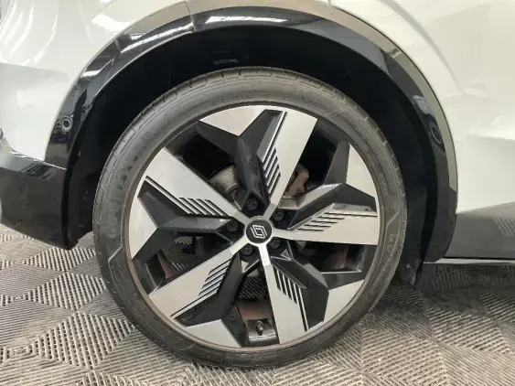 RENAULT MEGANE V - voiture d'occasion - Photo 25