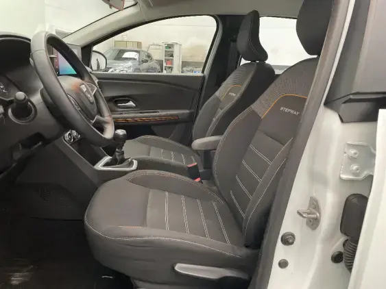 DACIA SANDERO III - voiture d'occasion - Photo 18