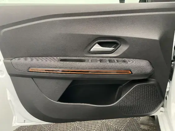 DACIA SANDERO III - voiture d'occasion - Photo 19