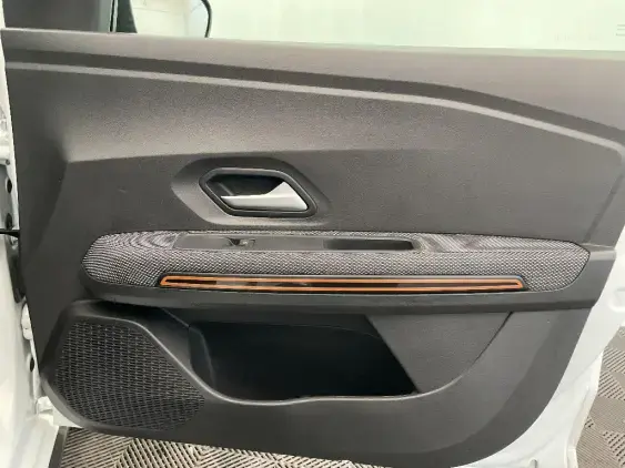 DACIA SANDERO III - voiture d'occasion - Photo 20