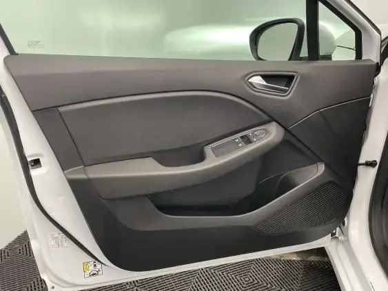 RENAULT CLIO V - voiture d'occasion - Photo 19