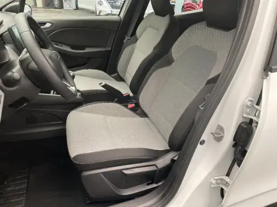 RENAULT CLIO V - voiture d'occasion - Photo 18