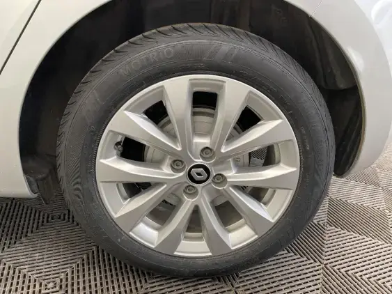 RENAULT CLIO V - voiture d'occasion - Photo 24