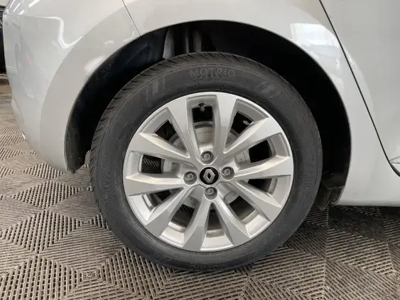 RENAULT CLIO V - voiture d'occasion - Photo 25