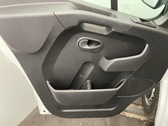 RENAULT MASTER FG III - voiture d'occasion - Photo 19