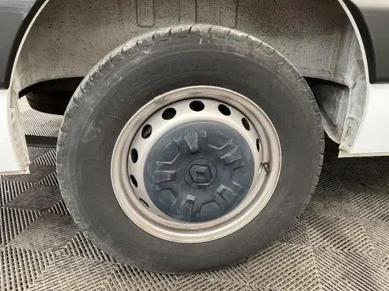 RENAULT MASTER FG III - voiture d'occasion - Photo 24