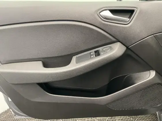 RENAULT CLIO V - voiture d'occasion - Photo 19