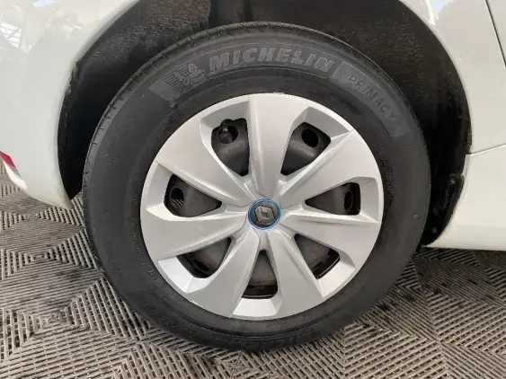 RENAULT ZOE - voiture d'occasion - Photo 25