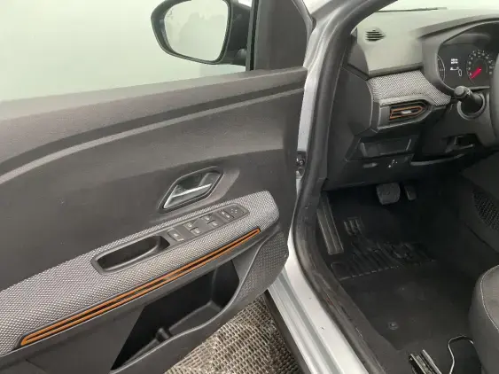 DACIA SANDERO III - voiture d'occasion - Photo 19