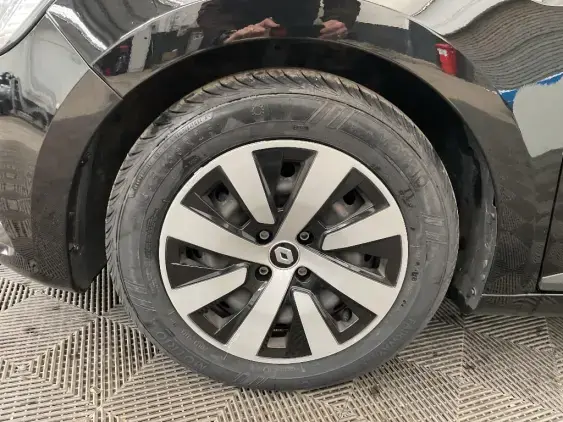 RENAULT CLIO V - voiture d'occasion - Photo 23