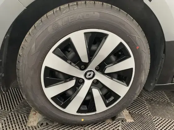 RENAULT CLIO V - voiture d'occasion - Photo 23