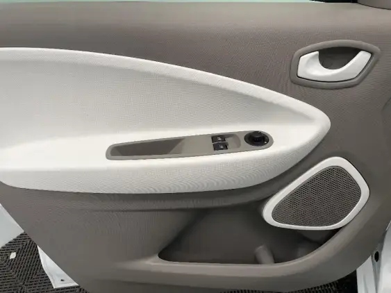 RENAULT ZOE - voiture d'occasion - Photo 19