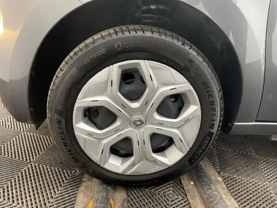 RENAULT TWINGO ELECTRIQUE III - voiture d'occasion - Photo 23