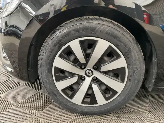 RENAULT CLIO V - voiture d'occasion - Photo 23