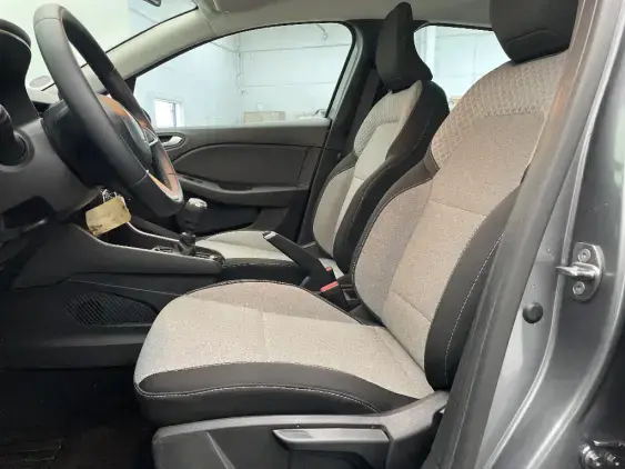 RENAULT CLIO V - voiture d'occasion - Photo 18