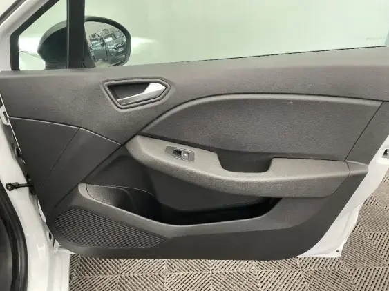 RENAULT CLIO V - voiture d'occasion - Photo 20