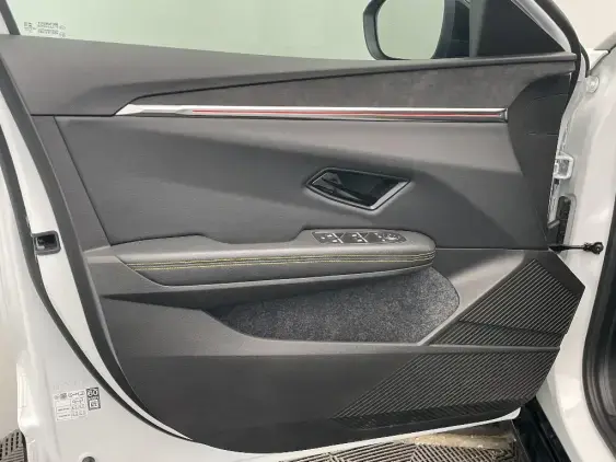 RENAULT MEGANE V - voiture d'occasion - Photo 19