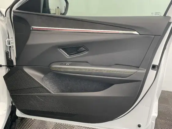 RENAULT MEGANE V - voiture d'occasion - Photo 20