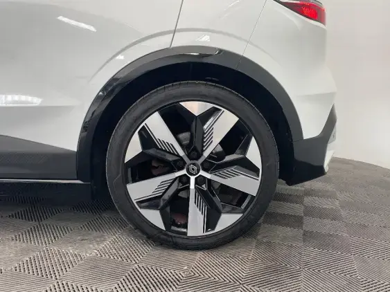 RENAULT MEGANE V - voiture d'occasion - Photo 24