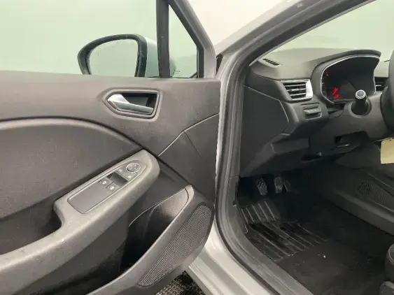 RENAULT CLIO V - voiture d'occasion - Photo 19