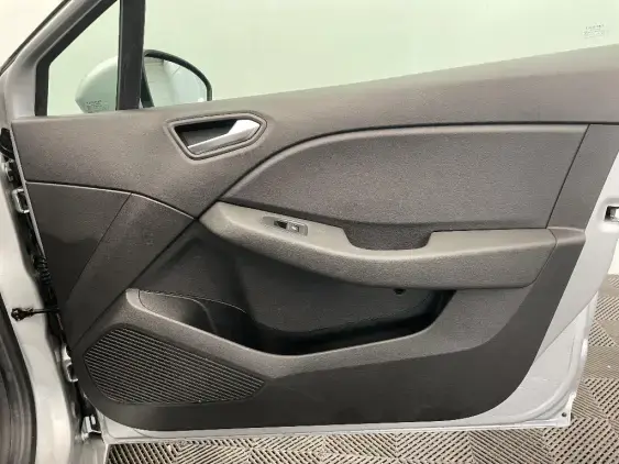 RENAULT CLIO V - voiture d'occasion - Photo 20