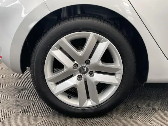 RENAULT CLIO V - voiture d'occasion - Photo 25