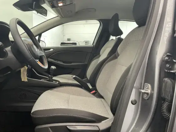 RENAULT CLIO V - voiture d'occasion - Photo 18