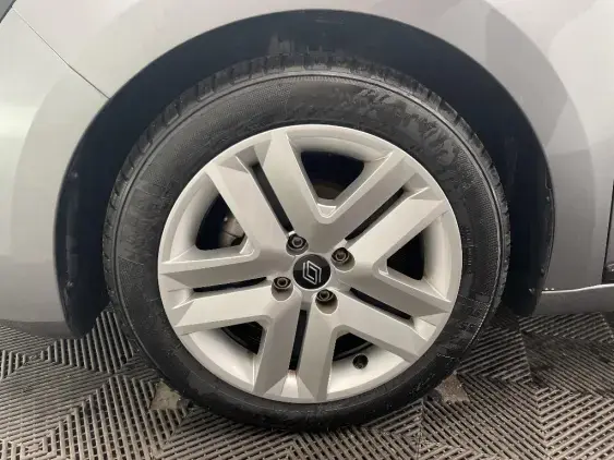 RENAULT CLIO V - voiture d'occasion - Photo 23