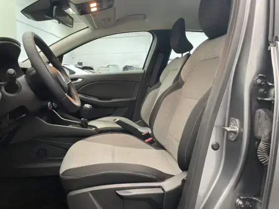 RENAULT CLIO V - voiture d'occasion - Photo 18