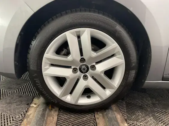 RENAULT CLIO V - voiture d'occasion - Photo 23