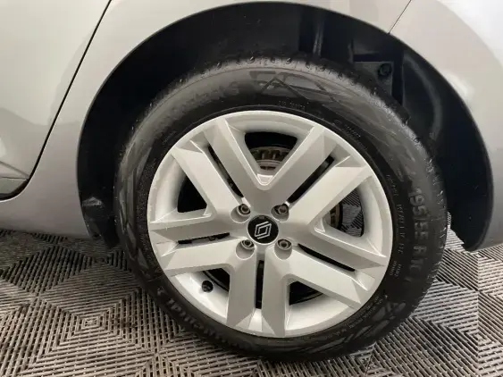 RENAULT CLIO V - voiture d'occasion - Photo 24