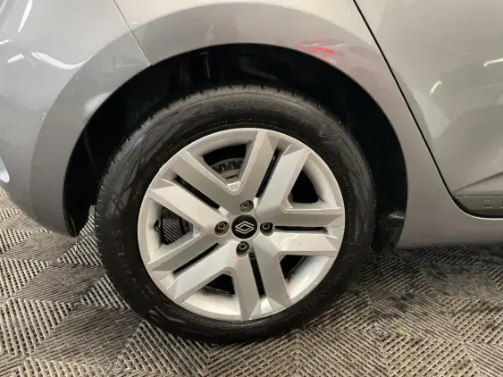 RENAULT CLIO V - voiture d'occasion - Photo 25