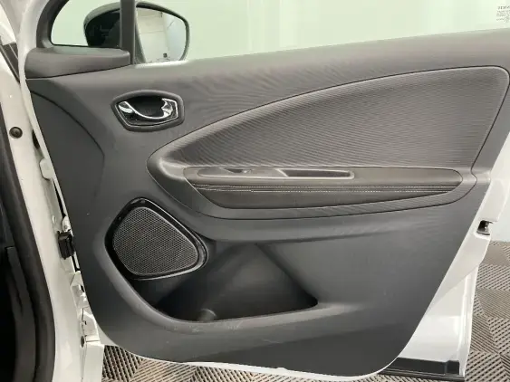 RENAULT ZOE - voiture d'occasion - Photo 20