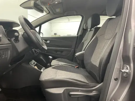 RENAULT CAPTUR - voiture d'occasion - Photo 18