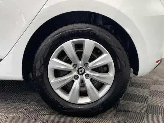 RENAULT CLIO V - voiture d'occasion - Photo 24