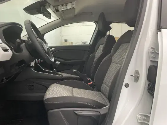 RENAULT CLIO V - voiture d'occasion - Photo 18