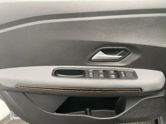 DACIA SANDERO III - voiture d'occasion - Photo 19