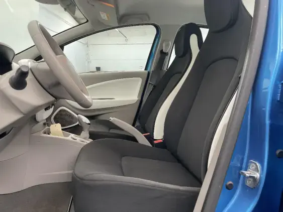 RENAULT ZOE - voiture d'occasion - Photo 18